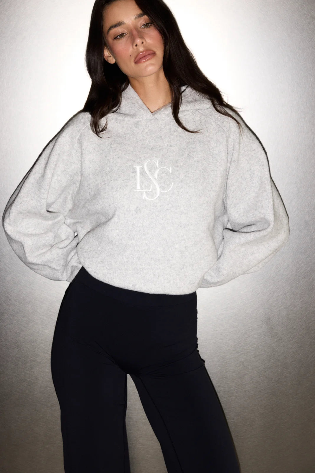 SOFT KNIT HOODIE GRIS - zdjęcie 3 z 8