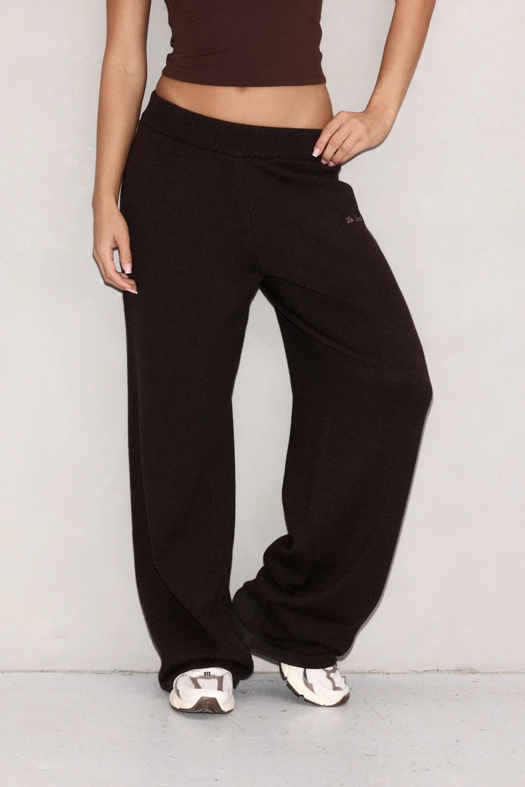 SOFT KNIT TROUSERS BRUN - zdjęcie 6 z 9