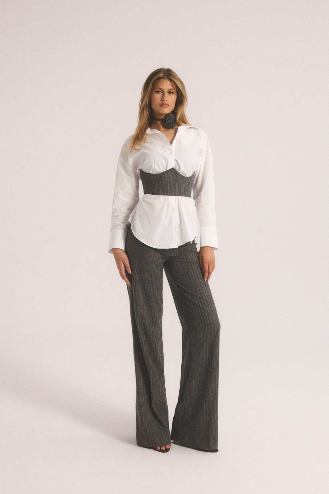Bossy kiss corset belt