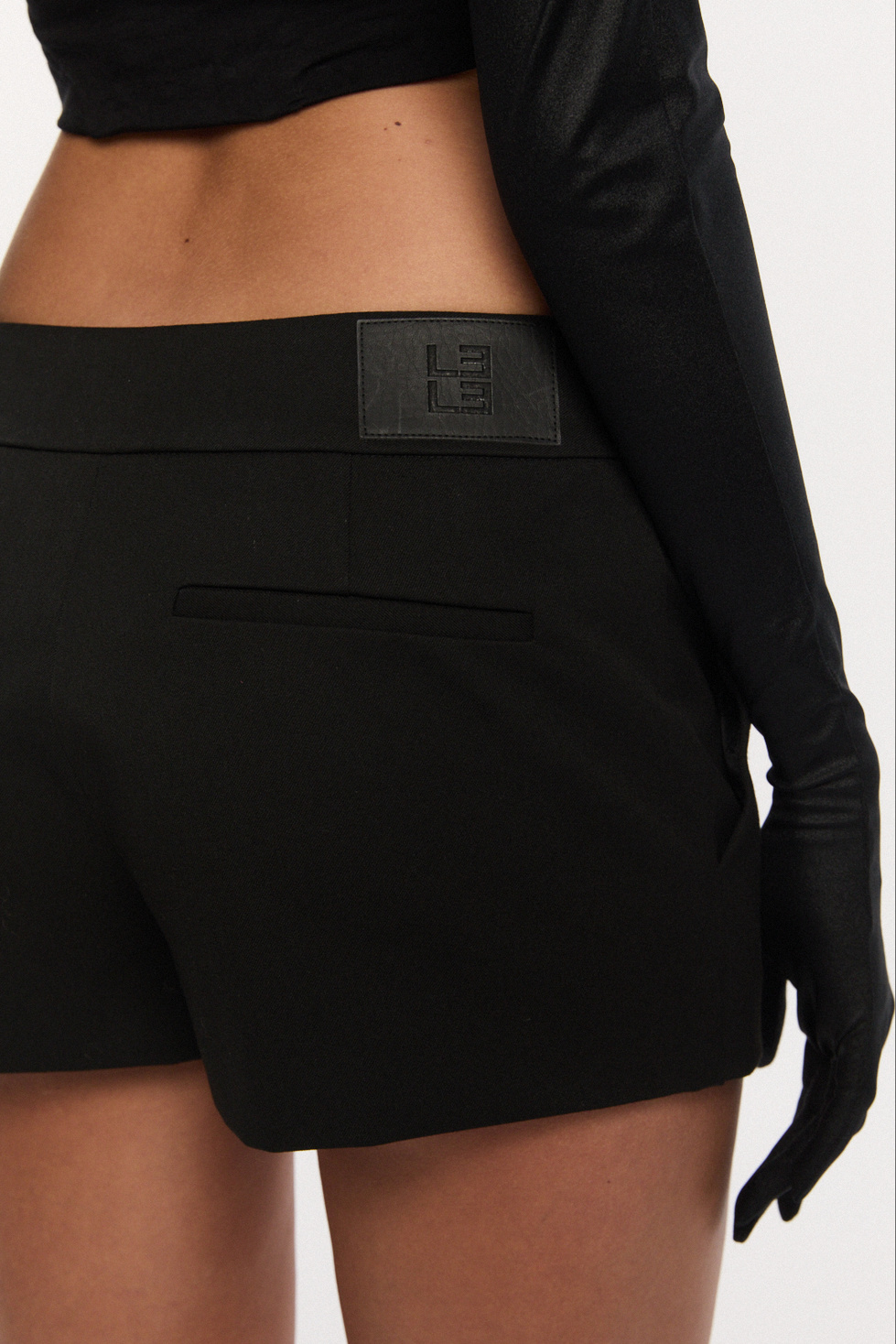 VERO SHORTS NOIR